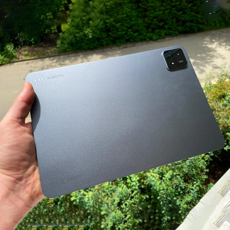 تبلت ۱۲.۴ اینچ شیائومی مدل Pad 6S Pro ظرفیت 512 گیگابایت و رم 12 گیگابایت ( کارکرده در حد آک .بدون کوچکترین نقطه .به همراه قاب و گلس )
